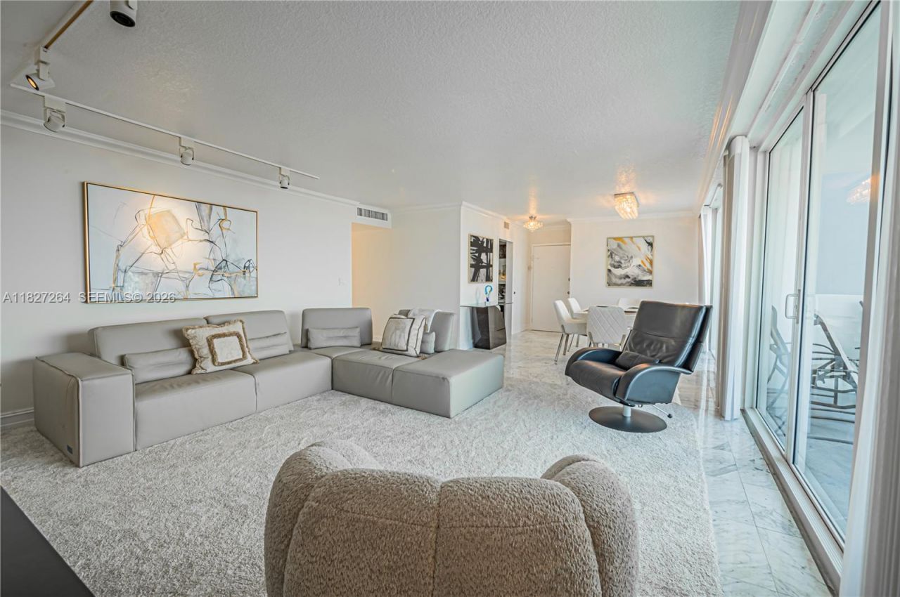 2030 S Ocean Dr, Unit 2126, Hallandale Beach, FL 33009 Photo