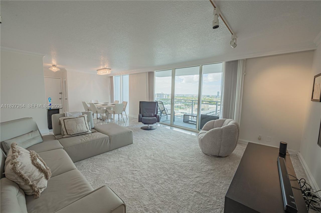 2030 S Ocean Dr, Unit 2126, Hallandale Beach, FL 33009 Photo