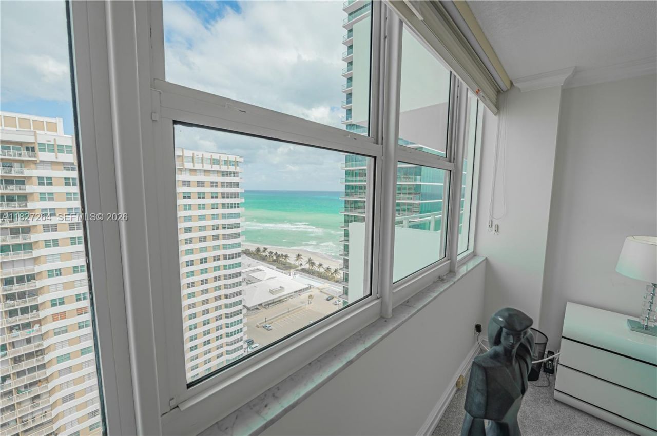 2030 S Ocean Dr, Unit 2126, Hallandale Beach, FL 33009 Photo