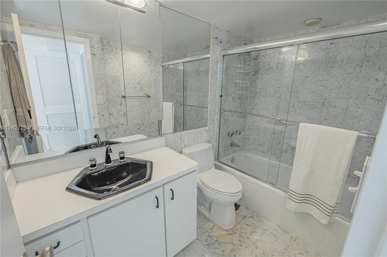 2030 S Ocean Dr, Unit 2126, Hallandale Beach, FL 33009 Photo