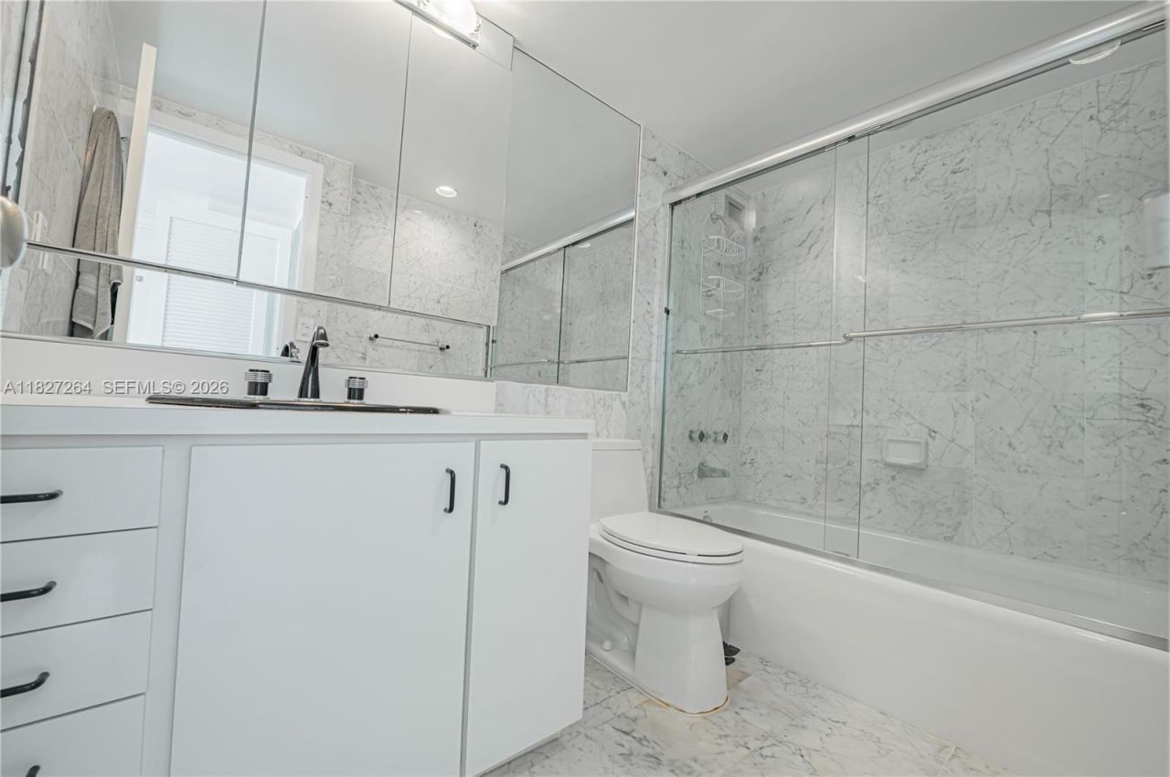 2030 S Ocean Dr, Unit 2126, Hallandale Beach, FL 33009 Photo