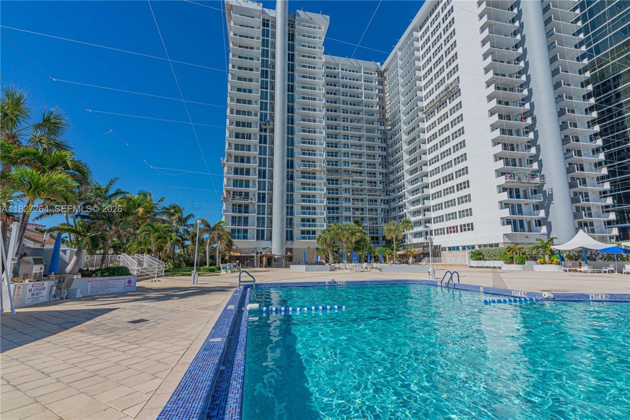 2030 S Ocean Dr, Unit 2126, Hallandale Beach, FL 33009 Photo