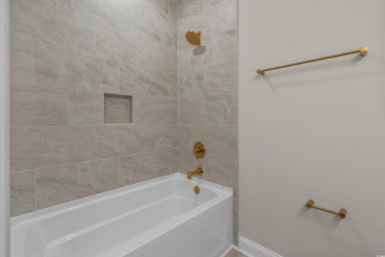 8468 Duke Pl. Photo 36