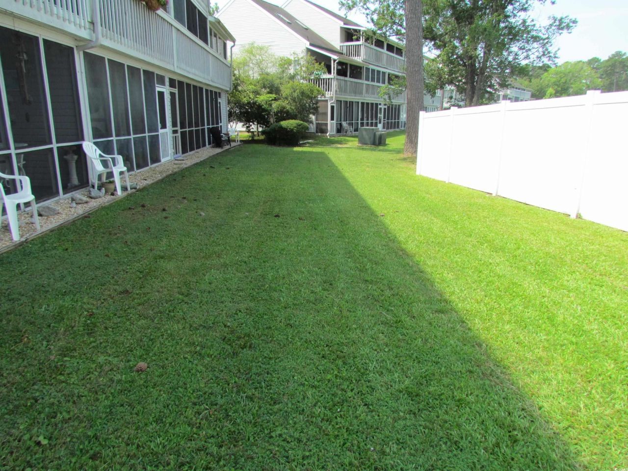 500 Fairway Village Dr. Photo 18