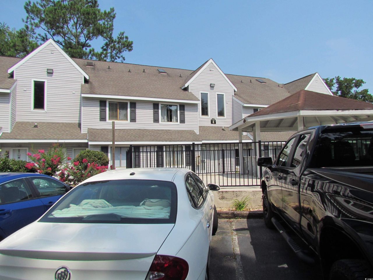 500 Fairway Village Dr. Photo 19