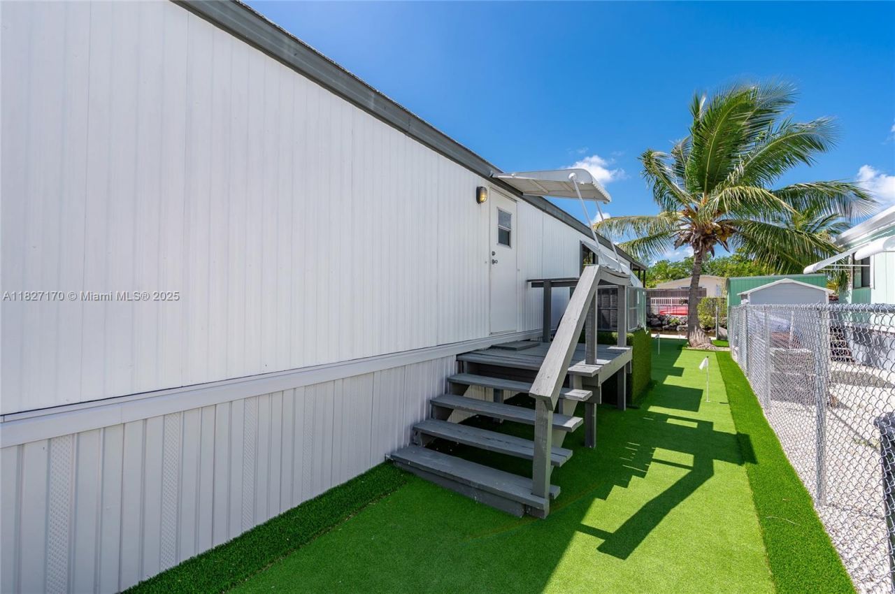 456 Bowie Ln, Key Largo, FL 33037 Photo