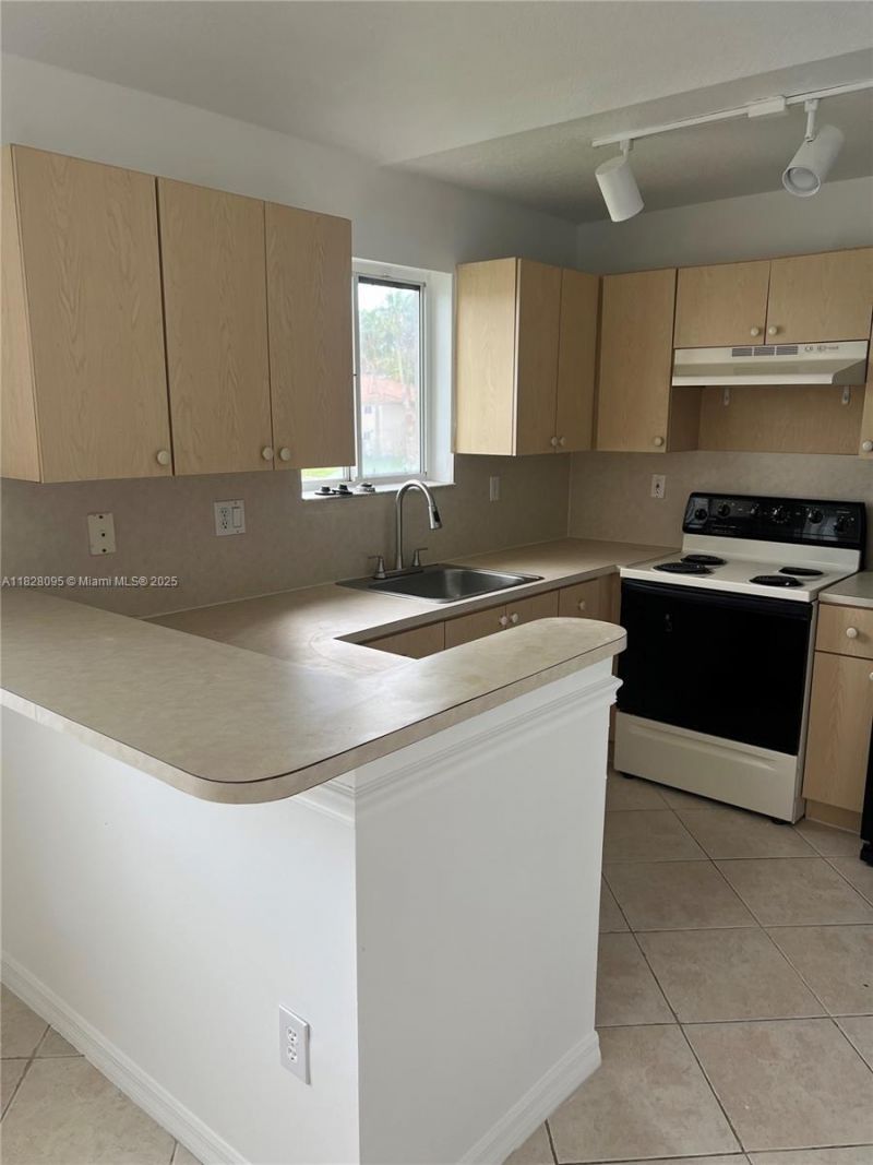 2921 SE 12th Rd, Unit 206-56, Homestead, FL 33035 Photo