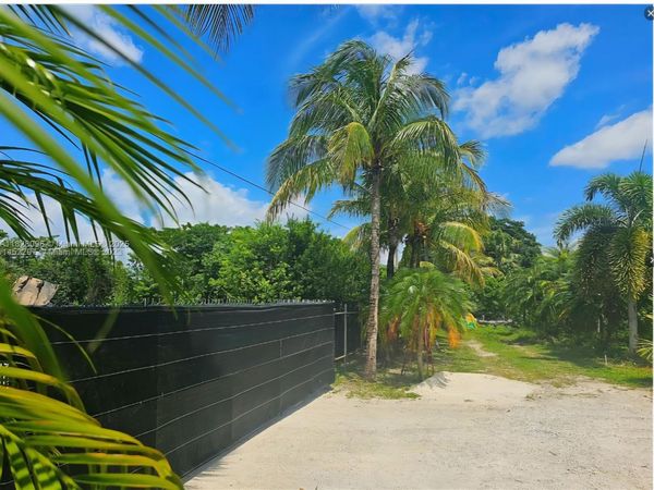 243XX SW 123rd AVE, Homestead, FL 33032