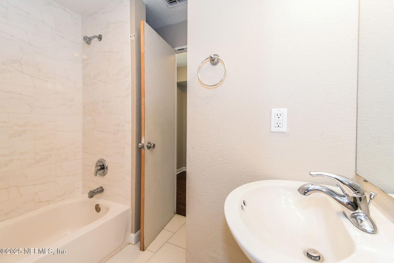6327 Elise Drive, Jacksonville, FL 32211 Photo