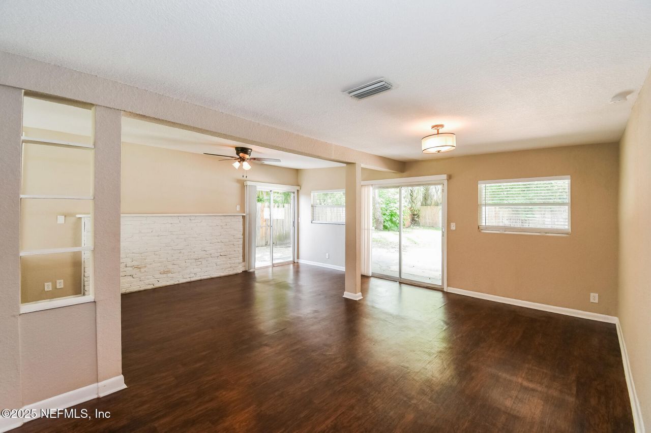 6327 Elise Drive, Jacksonville, FL 32211 Photo