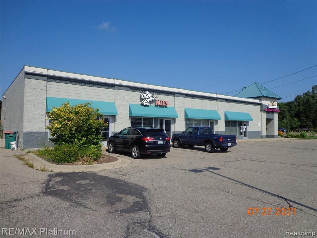 6920 W. Grand River, Genoa Township, MI 48114 Main Photo