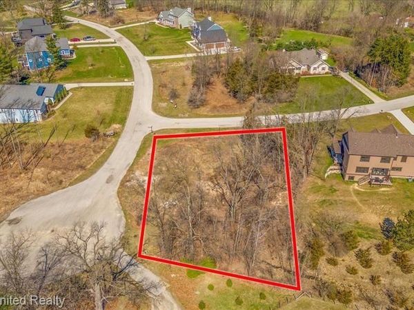 10537 OAK FOREST Drive, Green Oak Twp, MI 48178