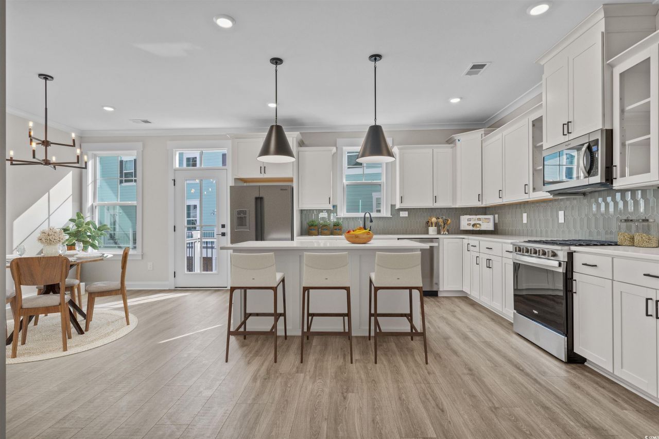 8472 Duke Pl. Photo 5