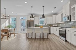 8472 Duke Pl. photo 4