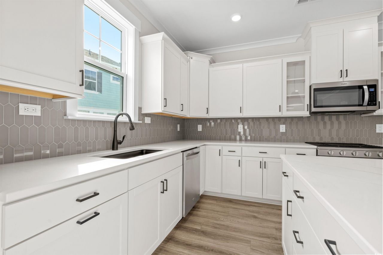 8472 Duke Pl. Photo 7