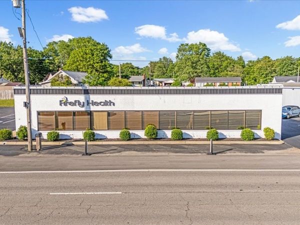 421 N Broadway, Portland, TN 37148