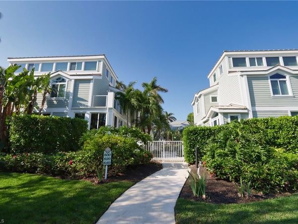 640 2nd ST S, Unit 2, NAPLES, FL 34102