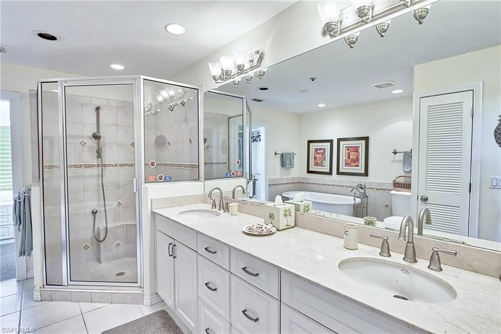 640 2nd St S, Unit 2, Naples, FL 34102 Photo