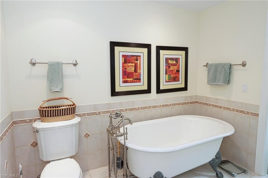 640 2nd St S, Unit 2, Naples, FL 34102 Photo