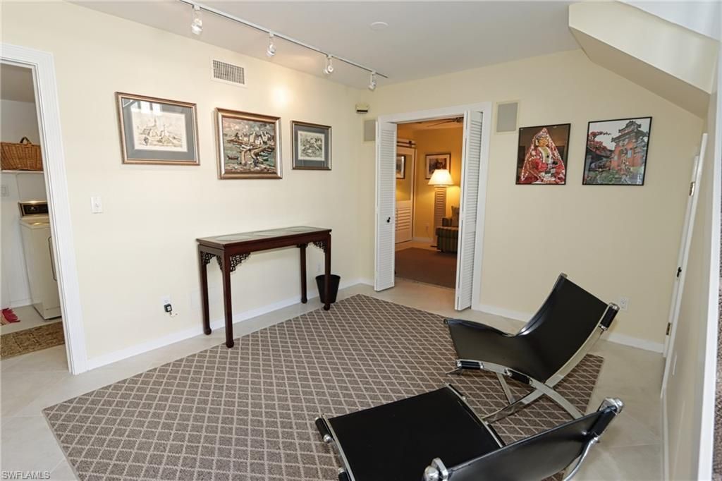 640 2nd St S, Unit 2, Naples, FL 34102 Photo