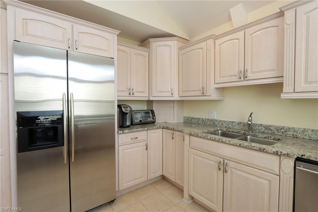 640 2nd St S, Unit 2, Naples, FL 34102 Photo