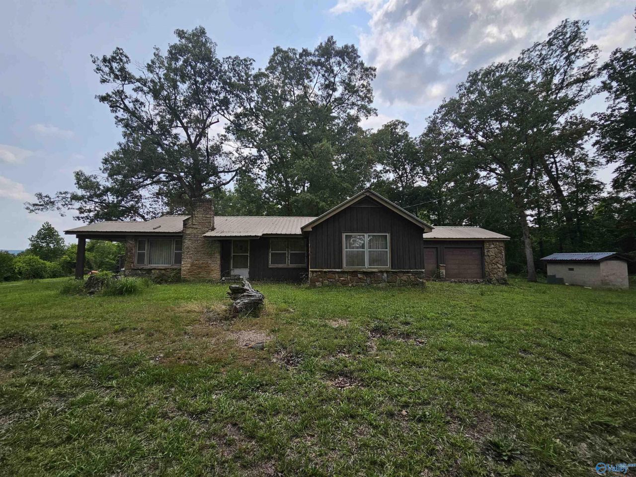 1149 County Road 865, Collinsville, AL 35961 Main Photo