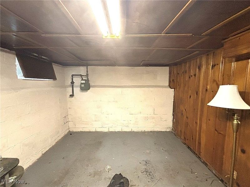 17604 Walden Avenue, Cleveland, OH 44128 Photo 16