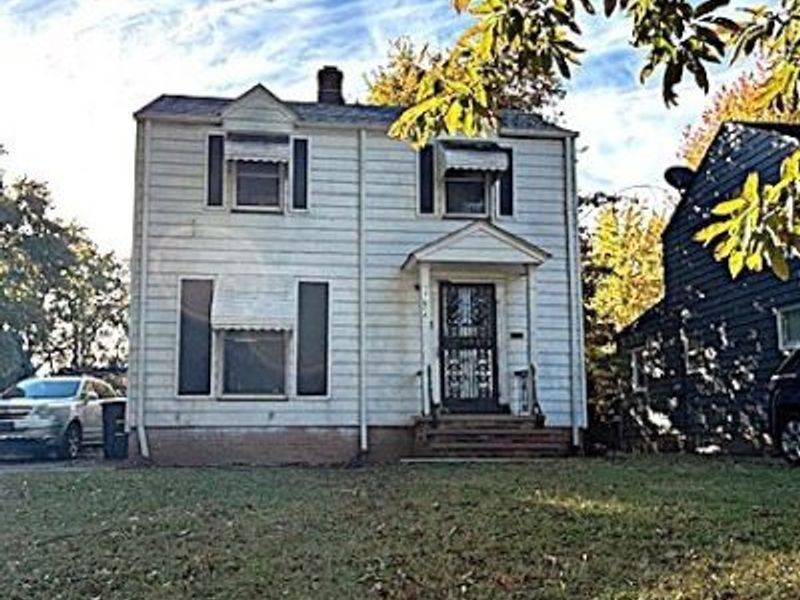 17604 Walden Avenue, Cleveland, OH 44128 Photo 2