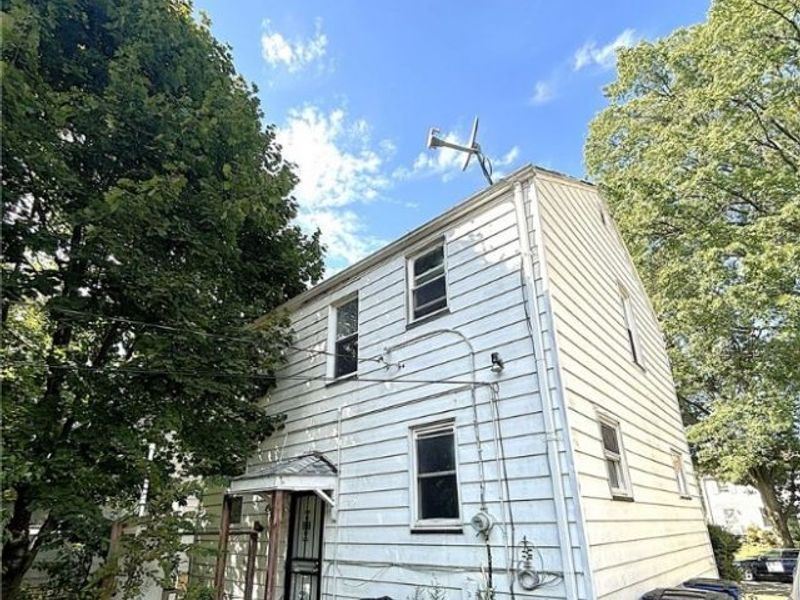 17604 Walden Avenue, Cleveland, OH 44128 Photo 24