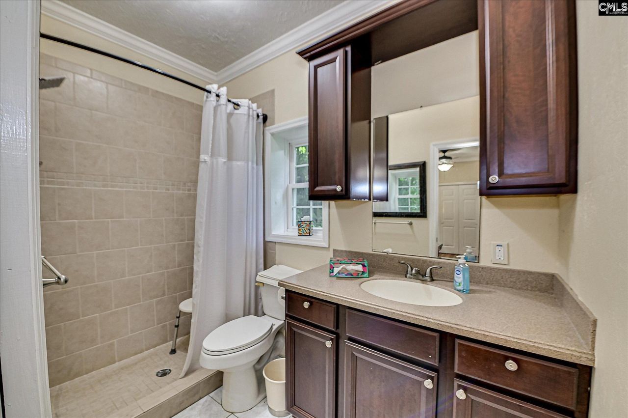 215 Barnard Avenue Se Photo 38