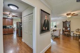 215 Barnard Avenue Se photo 4