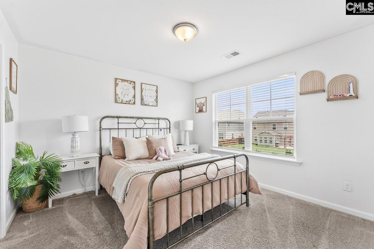 823 Queenshire Lane Photo 15