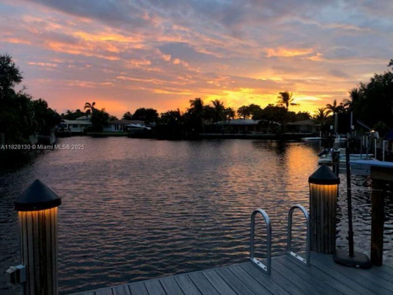 2108 NE 24th St, Wilton Manors, FL 33305 Photo