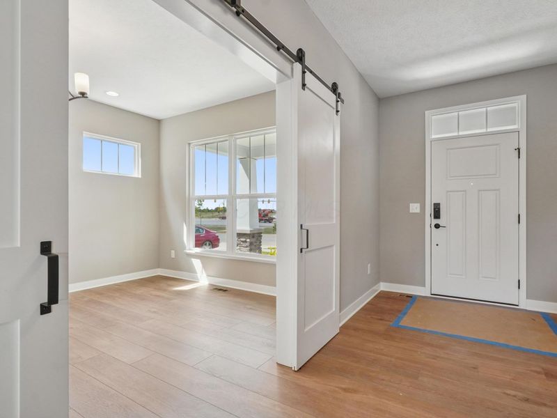 6920 Barksdale Drive, Dublin, OH 43016 Photo 5