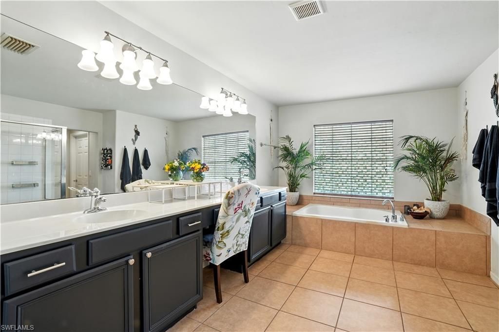 3268 Aralia Ct E, Alva, FL 33920 Photo