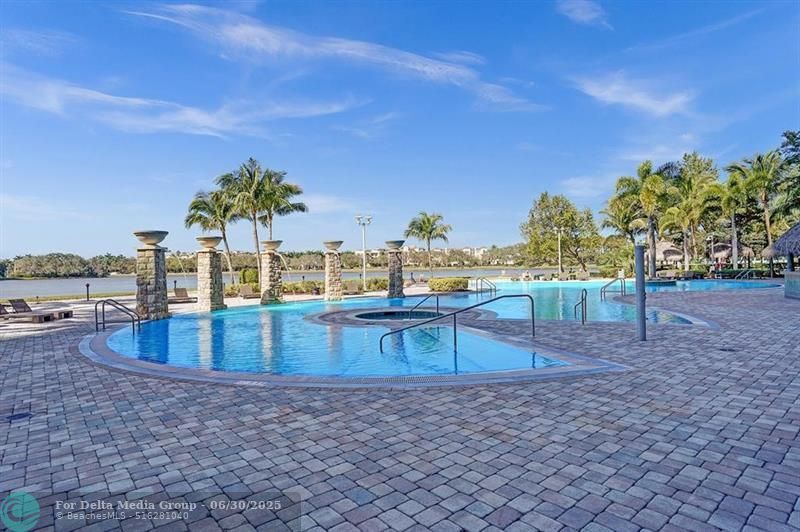 2641 N Flamingo Road, Unit 406N, Sunrise, FL 33323 Photo