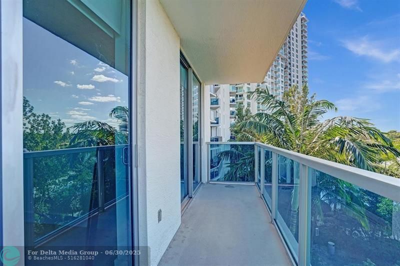 2641 N Flamingo Road, Unit 406N, Sunrise, FL 33323 Photo