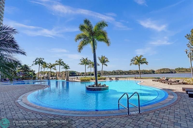 2641 N Flamingo Road, Unit 406N, Sunrise, FL 33323 Photo