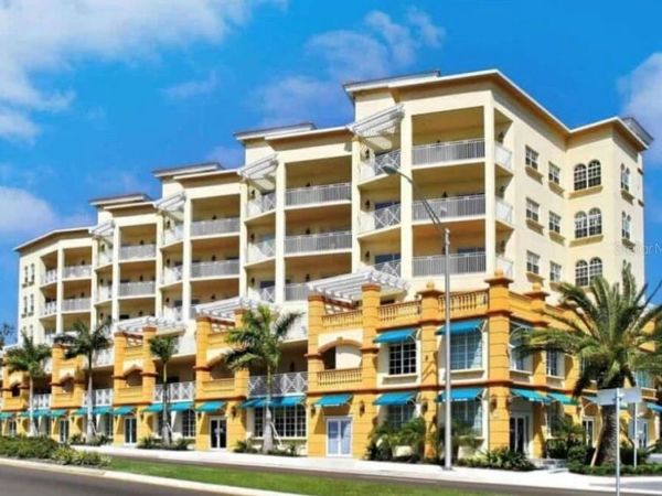 1188 N TAMIAMI TRAIL, Unit 403, SARASOTA, FL 34236