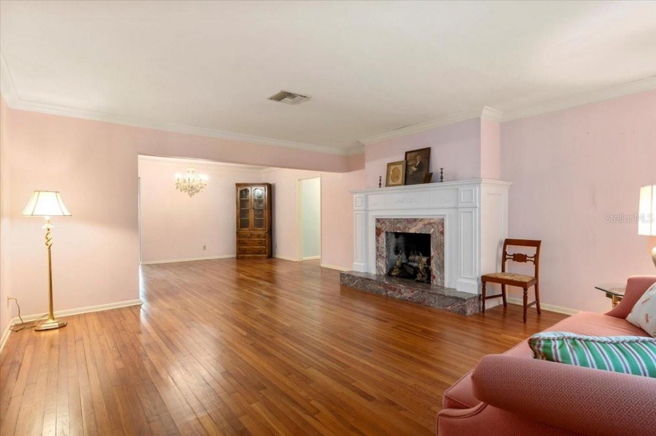 1541 Flower Drive, Sarasota, FL 34239 Photo