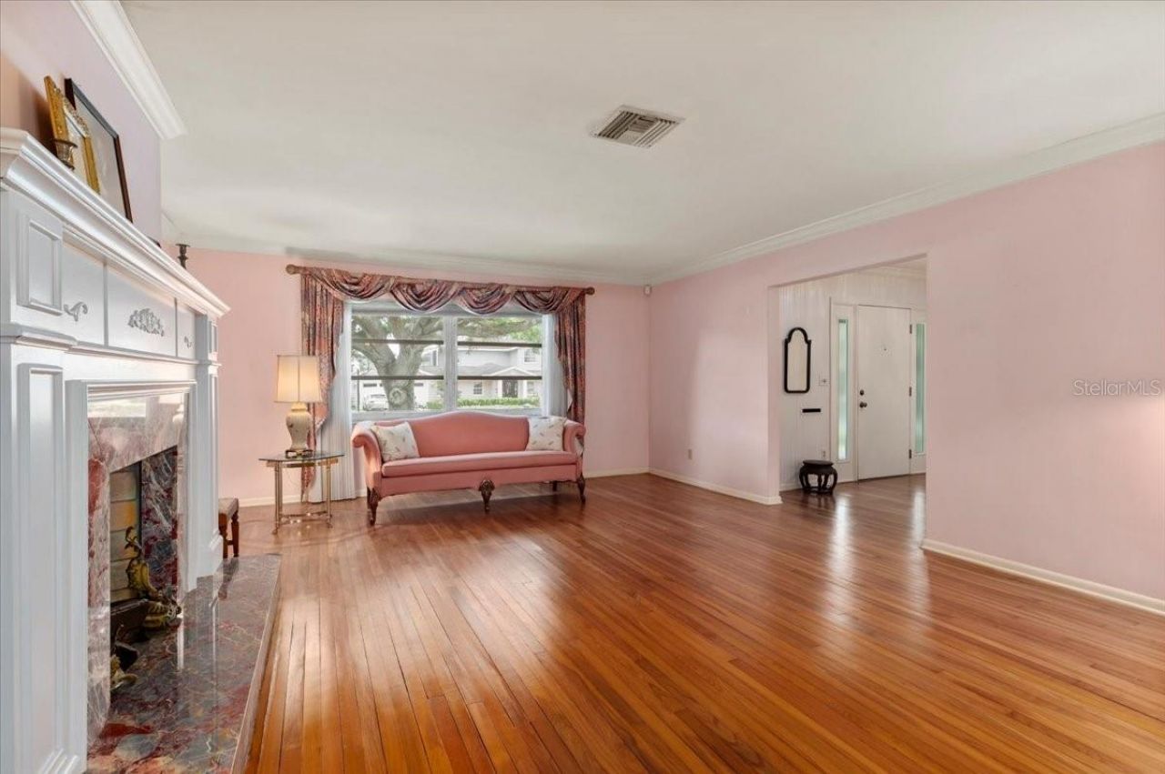 1541 Flower Drive, Sarasota, FL 34239 Photo