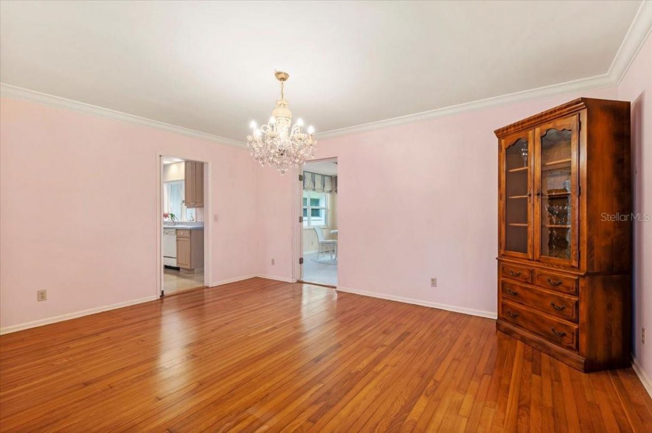 1541 Flower Drive, Sarasota, FL 34239 Photo