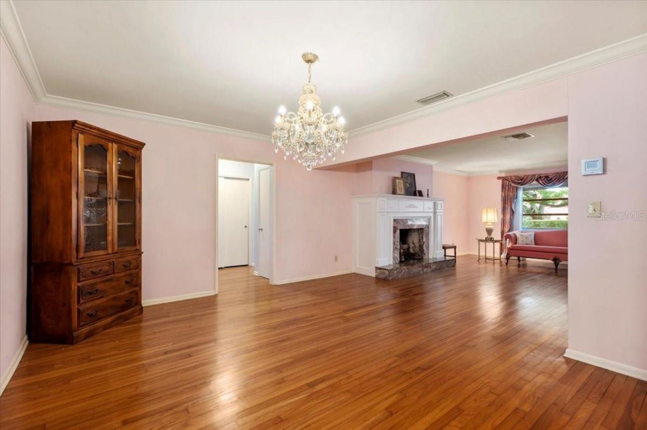 1541 Flower Drive, Sarasota, FL 34239 Photo