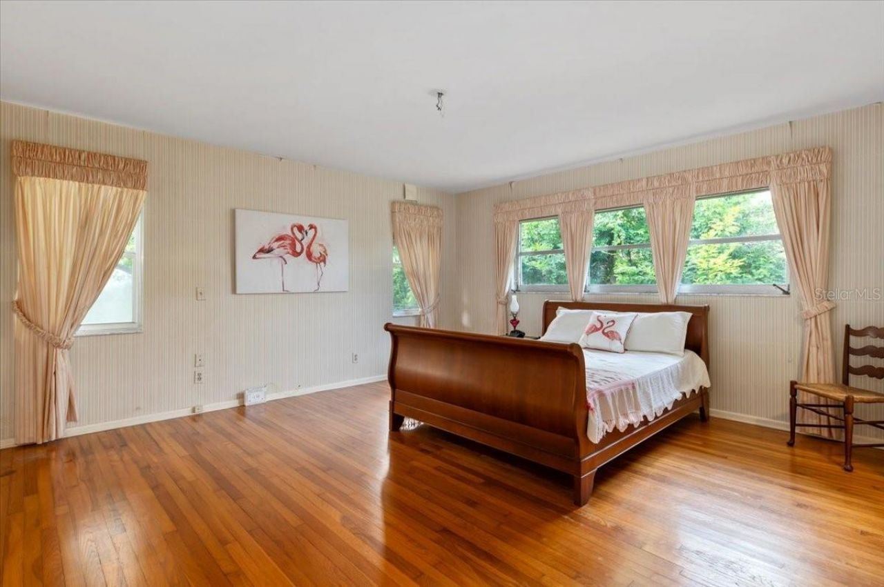 1541 Flower Drive, Sarasota, FL 34239 Photo