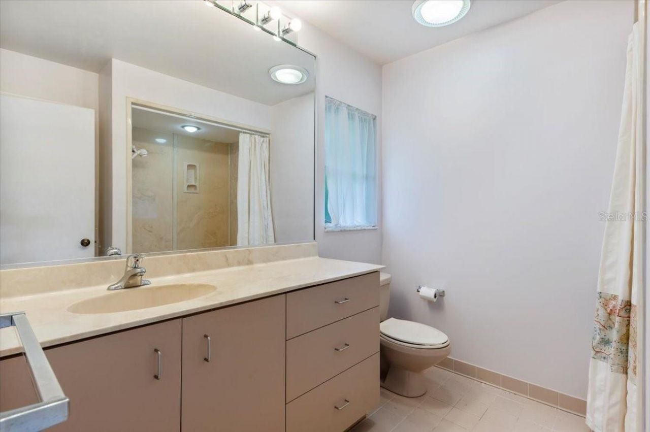 1541 Flower Drive, Sarasota, FL 34239 Photo