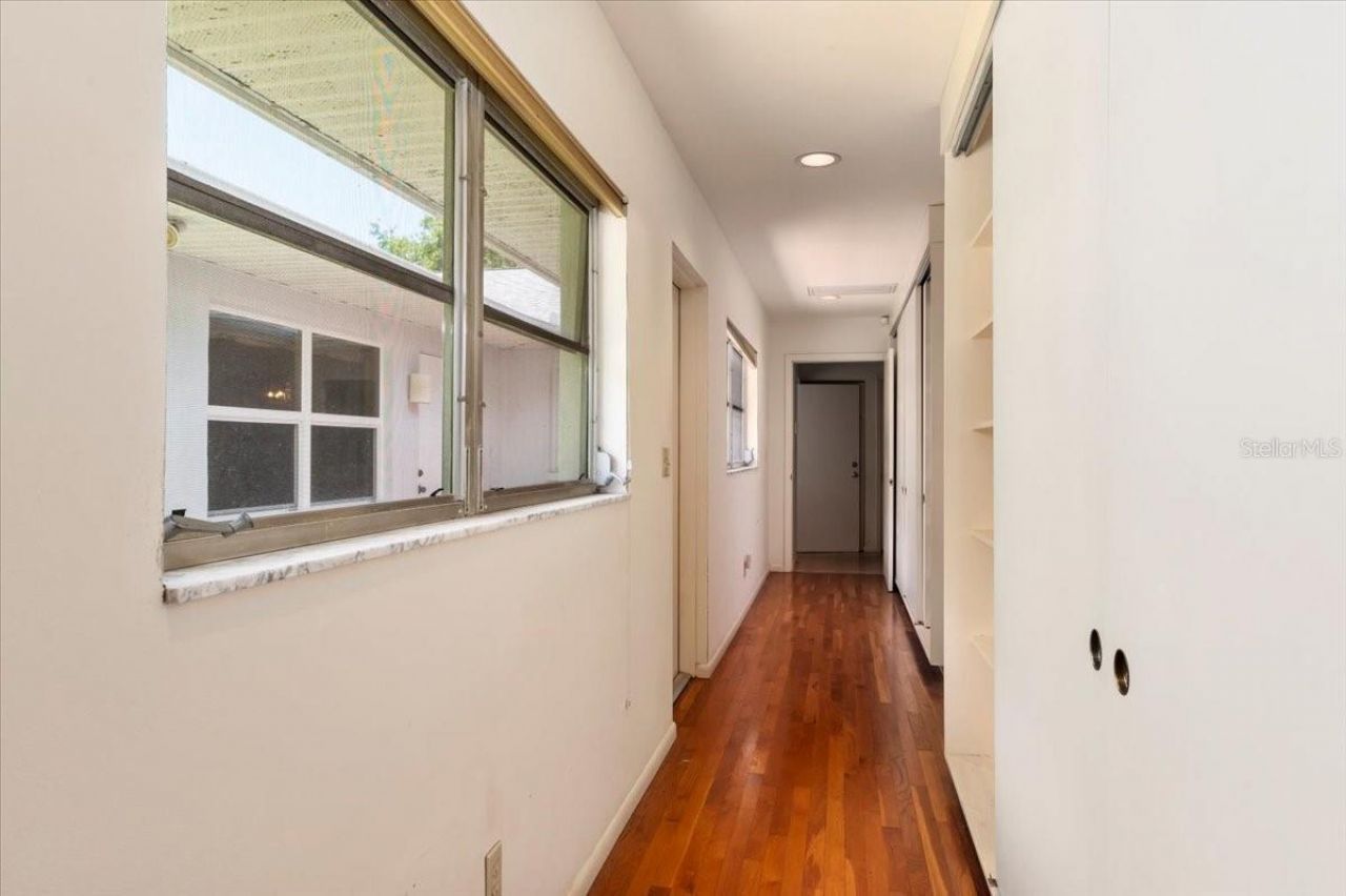 1541 Flower Drive, Sarasota, FL 34239 Photo