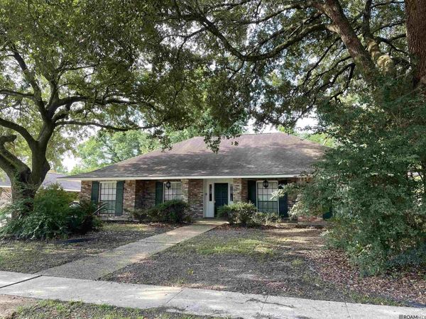 8932 Norfolk Dr, Baton Rouge, LA 70809
