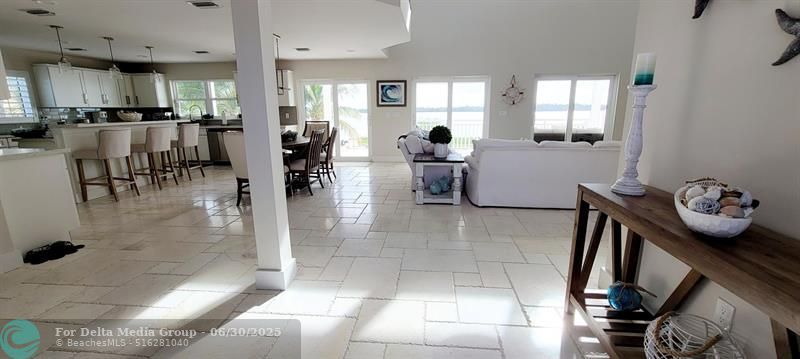 101 Windy Point Circle, Marathon, FL 33050 Photo