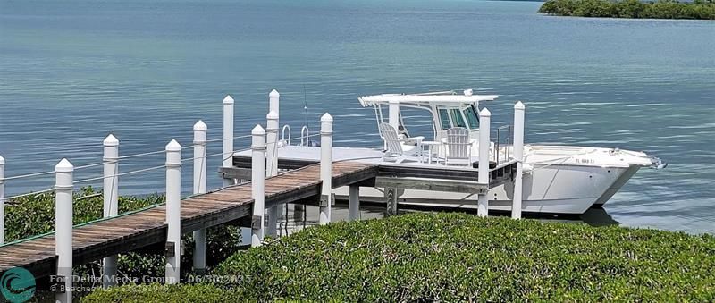 101 Windy Point Circle, Marathon, FL 33050 Photo