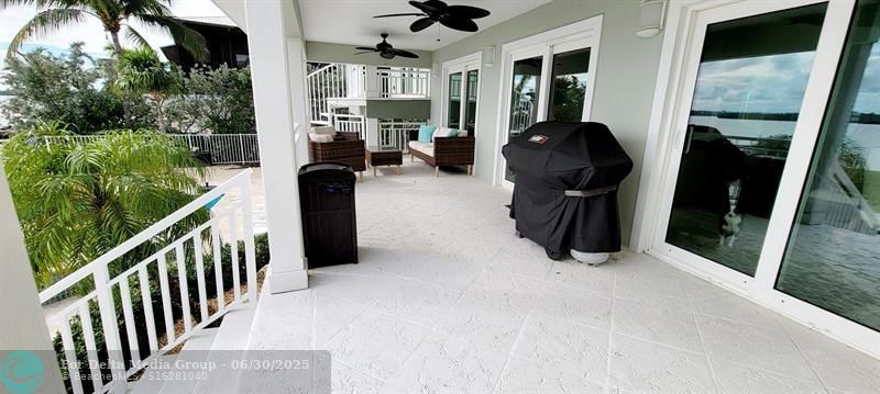 101 Windy Point Circle, Marathon, FL 33050 Photo